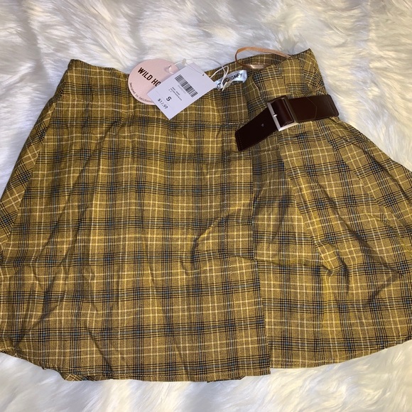 Forever 21 Dresses & Skirts - Plaid skirt size small